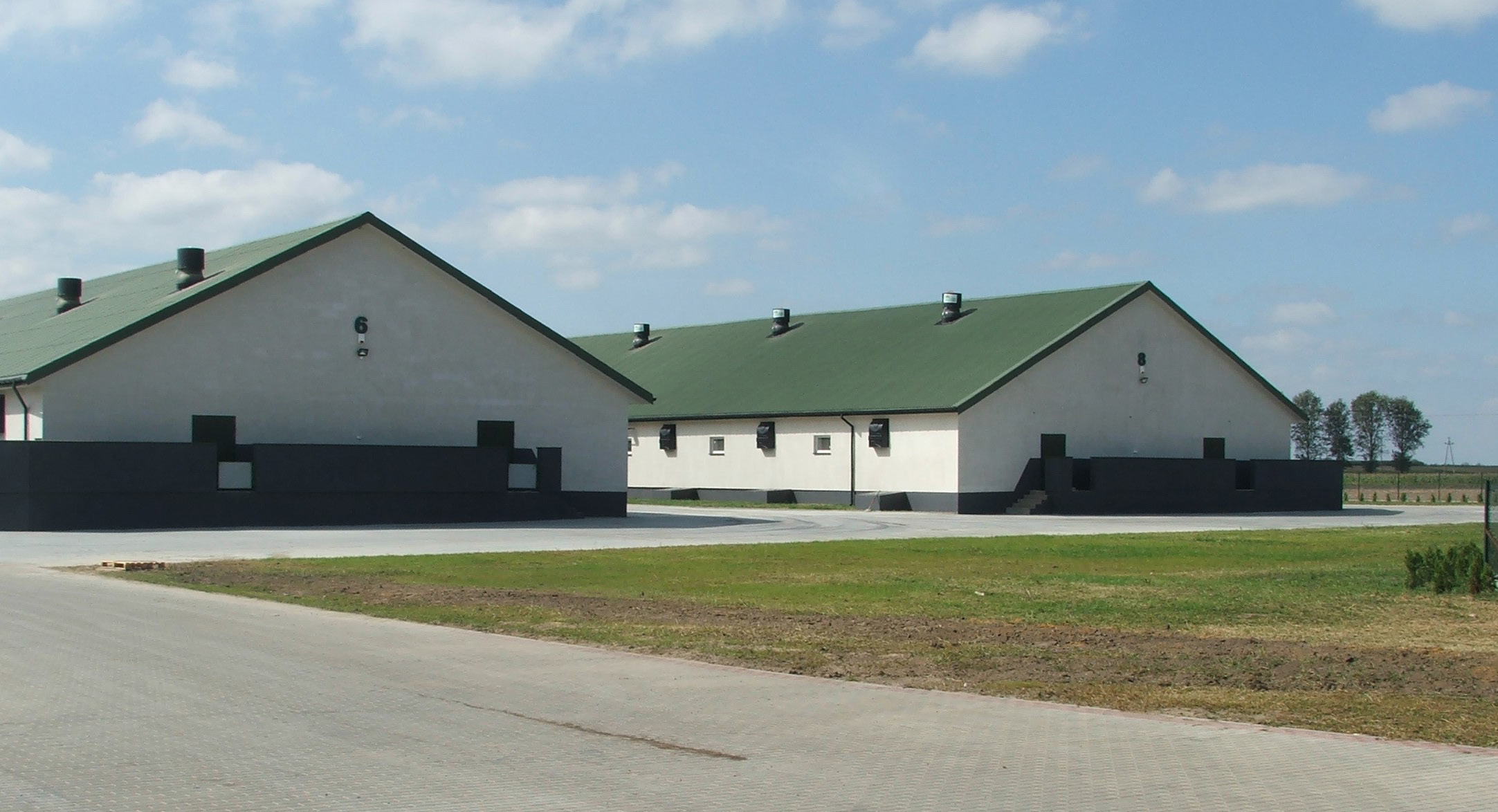 Budowa i Kompleksowe Wyposażenie Budynków Inwentarskich